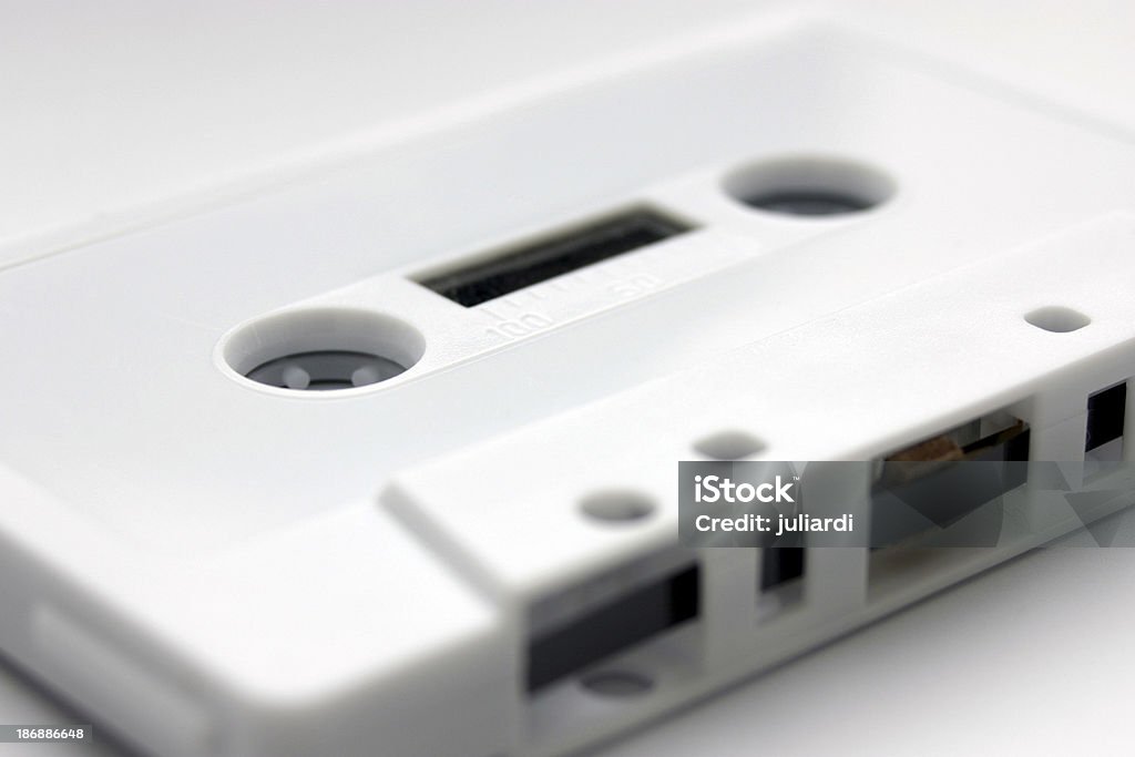 Una cinta cassete blanco - Foto de stock de Jugar libre de derechos