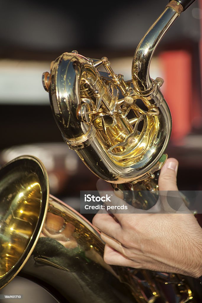 Jouant au saxophone - Photo de Bruit libre de droits