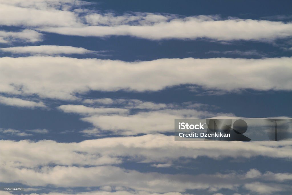Un ciel bleu et nuages - Photo de Beauté de la nature libre de droits