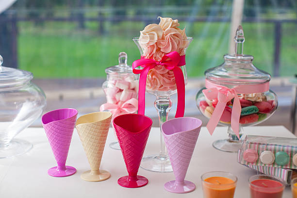 istock Beautifully decorated wedding table with a sweet macaroon 186906823