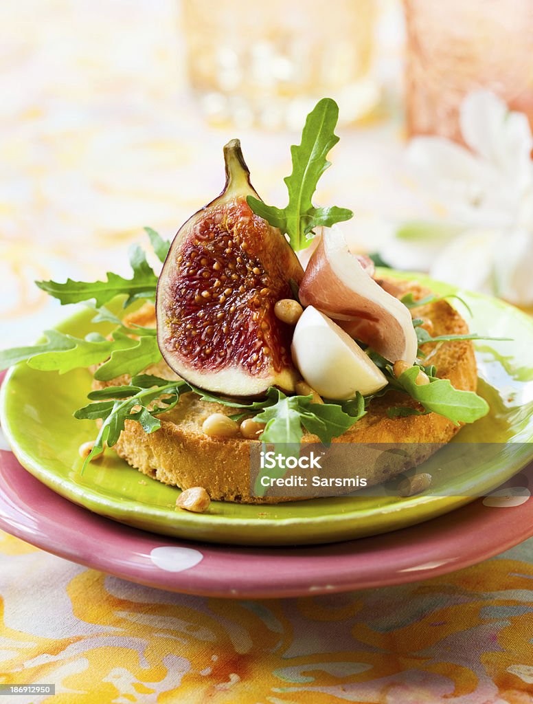 Entrada com fig e Presunto - Royalty-free Canapé - Lanche Foto de stock