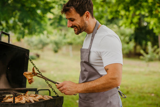istock Casual outdoor cooking 1869160917