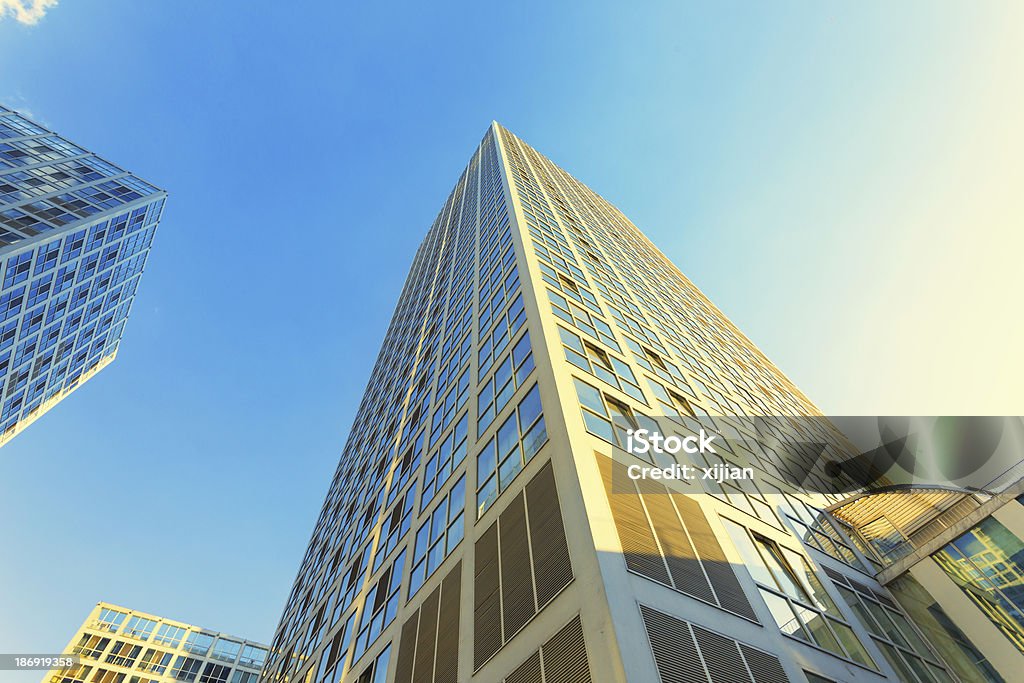 Moderni edifici commerciali - Foto stock royalty-free di Acciaio