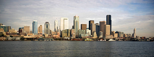 istock Seattle Downtown Piers Dock Waterfront Elliott Bay Ferry Approach 186921412