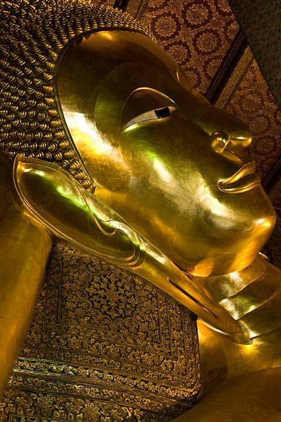 istock Buddha Wat Pho Bangkok Thailand 186922310