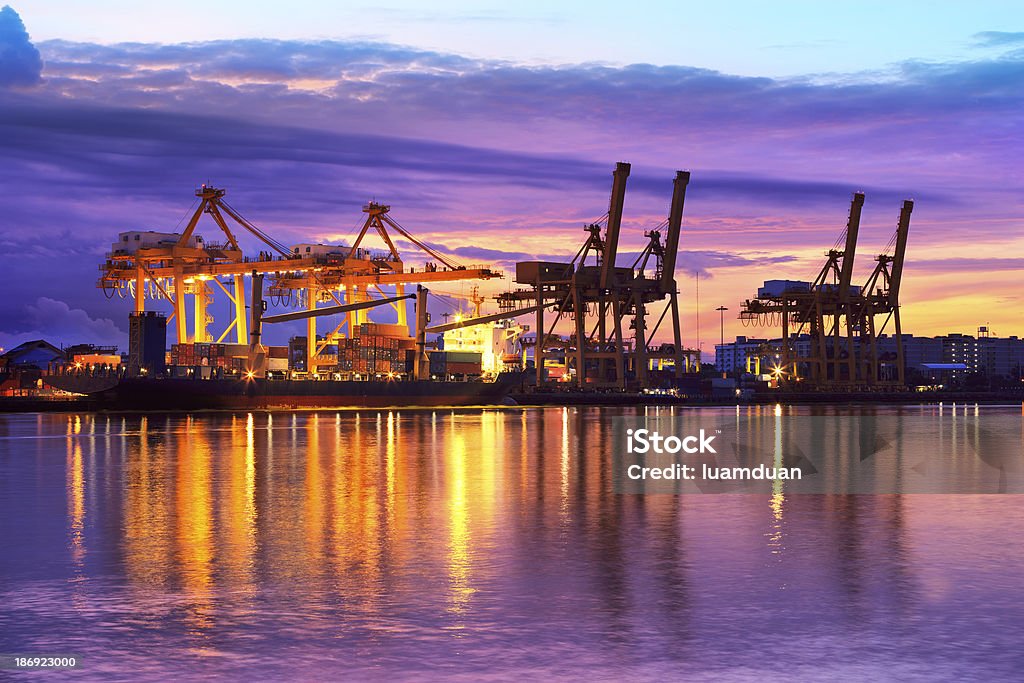 Przemysłowy statek towarowy kontener ładunku - Zbiór zdjęć royalty-free (Bangkok)