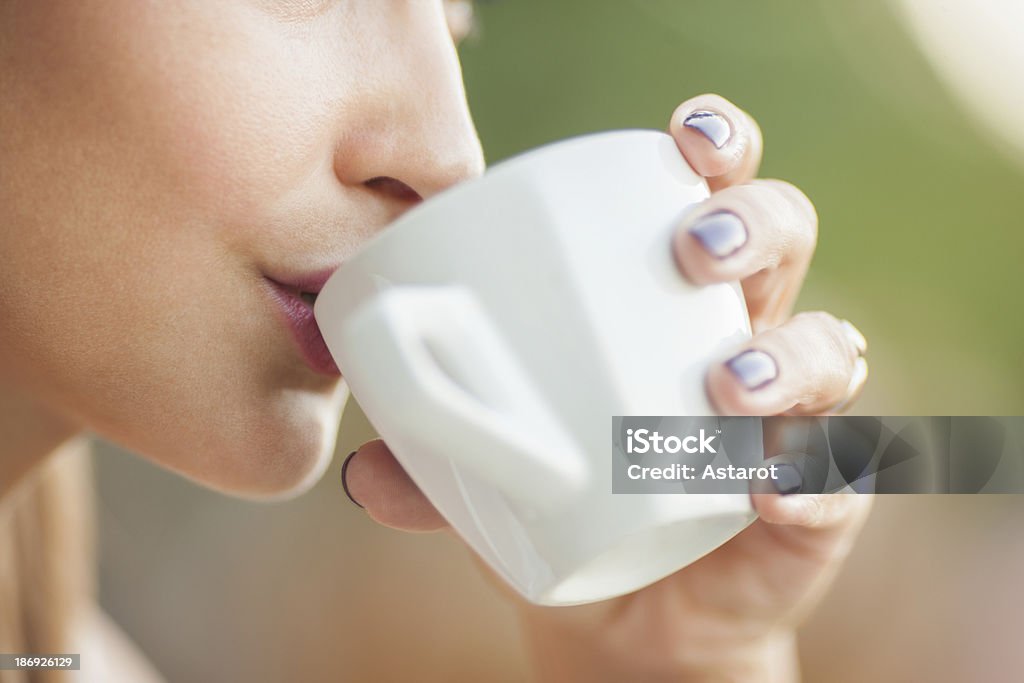 Trinkt Kaffee - Lizenzfrei 20-24 Jahre Stock-Foto