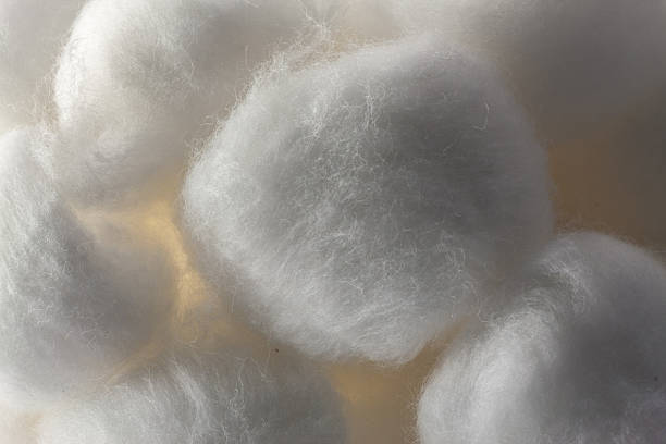 istock Pile of white cotton balls 186926507