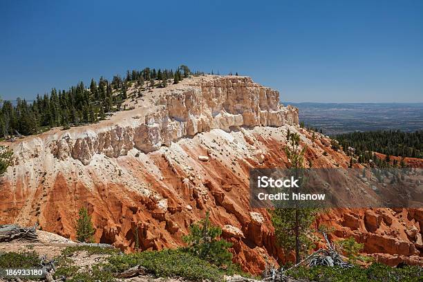 Stratificato Rocks Del Bryce Canyon Dello Utah - Fotografie stock e altre immagini di Ambientazione esterna - Ambientazione esterna, Arancione, Attività ricreativa