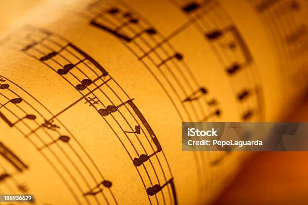 Composição Musical - Fotografias de stock e mais imagens de Amarelo - Amarelo, Antiguidade, Arte