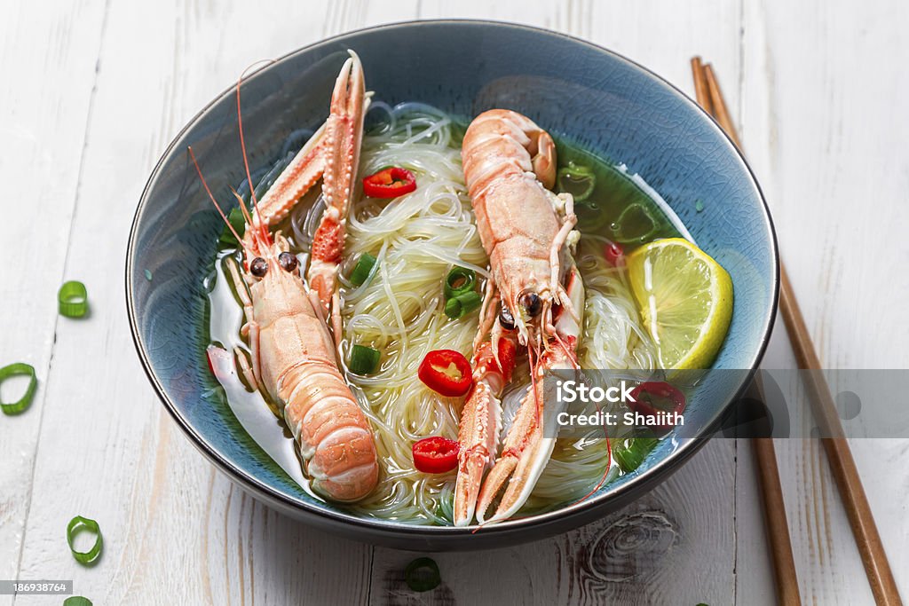 Sopa tradicional tailandesa com lagostim - Foto de stock de Alimentação Saudável royalty-free