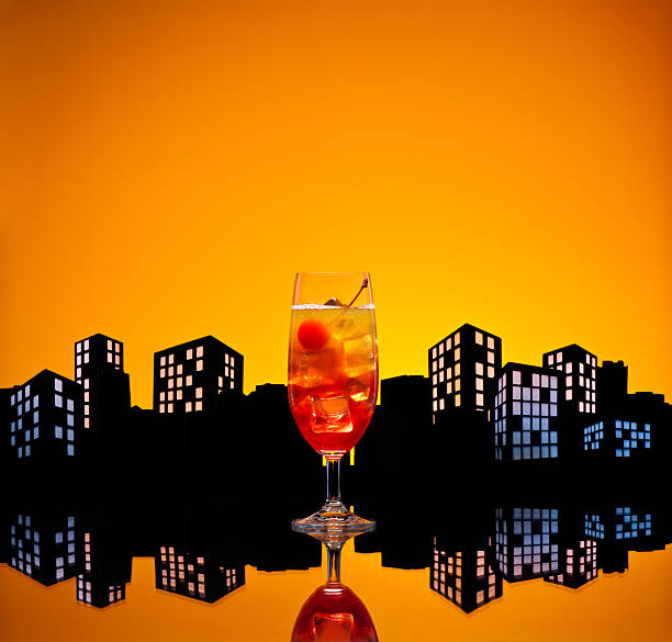istock Metropolis Tequila Sunrise cocktail 186940720