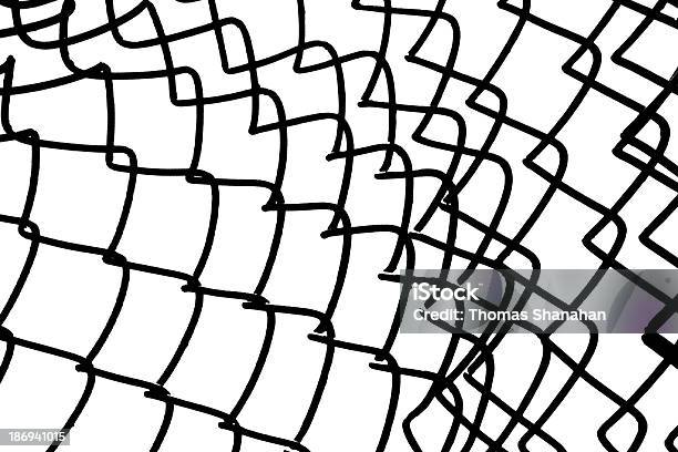 Photo libre de droit de Clôture Chain Link En Contraste banque d'images et plus d'images libres de droit de Abstrait - Abstrait, Broyé, Clôture