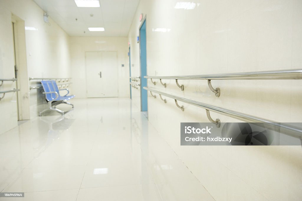 Corridoio di ospedale - Foto stock royalty-free di Clinica medica