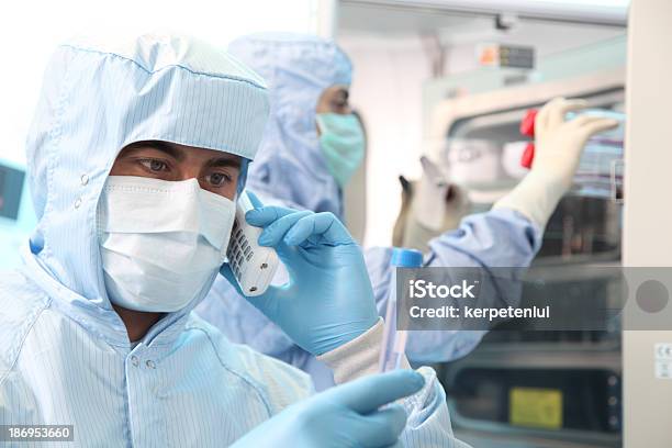 Biotechnologia Laboratorium - zdjęcia stockowe i więcej obrazów Badanie genetyczne - Badanie genetyczne, Biotechnologia, Fotografika