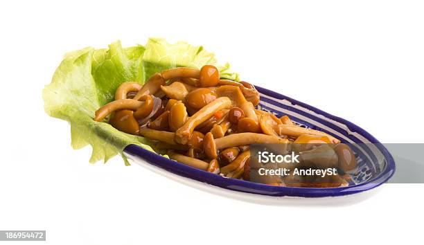 Agárico Miel En Placa Foto de stock y más banco de imágenes de Alimento - Alimento, Boletus, Cena