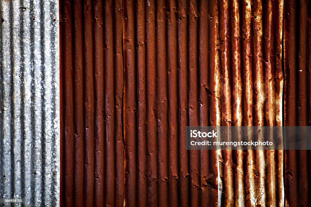 Rusty Tôle ondulée mur - Photo de Acier libre de droits
