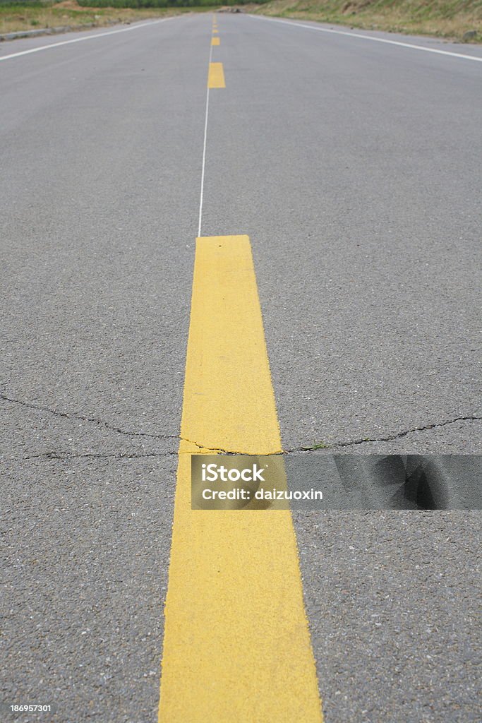 La ligne centrale - Photo de Au loin libre de droits