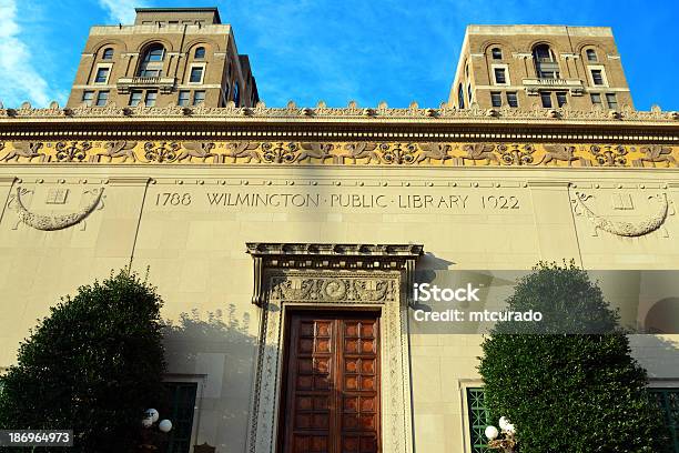 Photo libre de droit de Façade De La Bibliothèque Publique De Wilmington banque d'images et plus d'images libres de droit de Delaware - Delaware, Wilmington - Delaware, Amérique du Nord