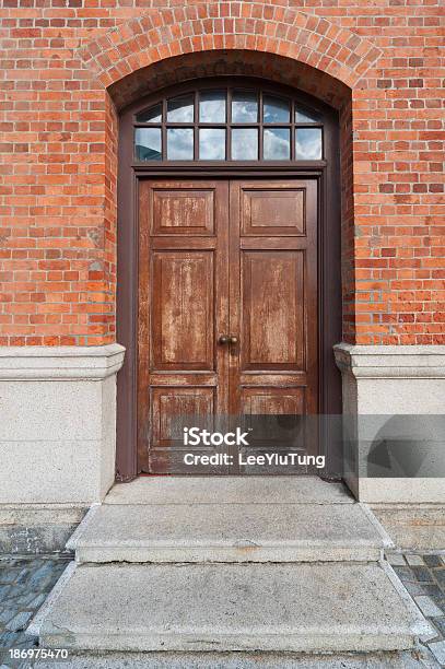 Foto de A Porta e mais fotos de stock de Antiguidade - Antiguidade, Apartamento, Arquitetura
