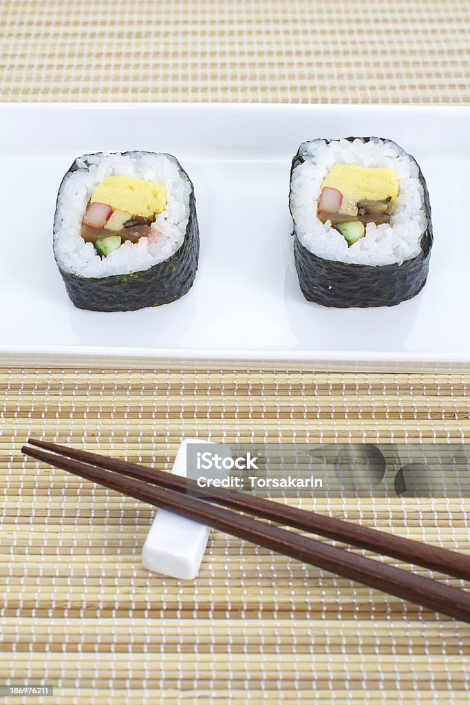 Makizushi délicieux rouleaux de sushi - Photo de Aliment libre de droits