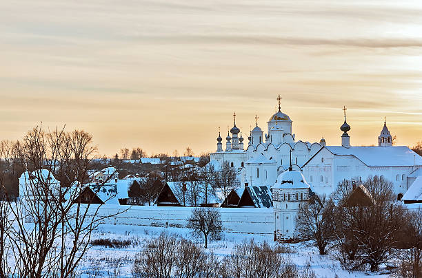 istock Convent of the Intercession,Suzdal, Russia 186986100