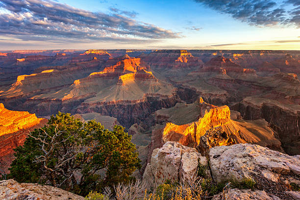 istock Horizontal view of Grand Canyon 186990296
