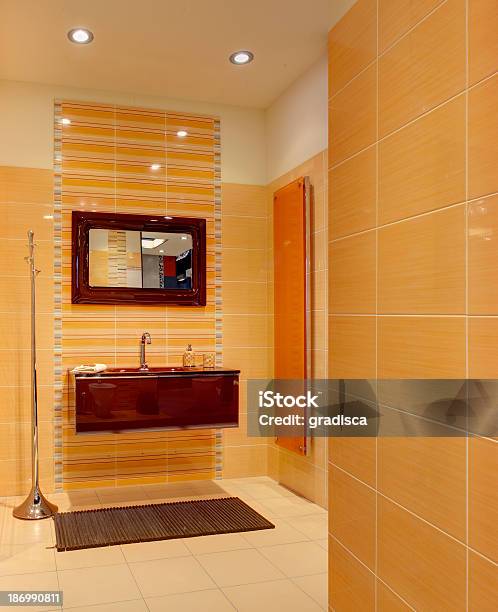 현대적이다 욕실 0명에 대한 스톡 사진 및 기타 이미지 - 0명, 가정의 방, 꽃병