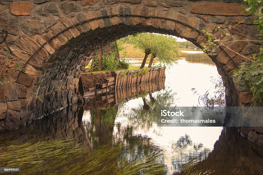 Ponte Brickstone - Foto stock royalty-free di Acqua