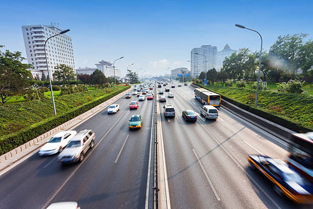 istock civil traffic in city 186999099
