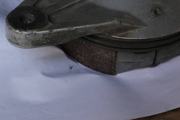 istock Close the rear brake 1869999505