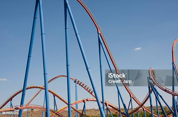 Big Montanharussa - Fotografias de stock e mais imagens de Montanha-Russa - Montanha-Russa, Vista Aérea, Via-férrea