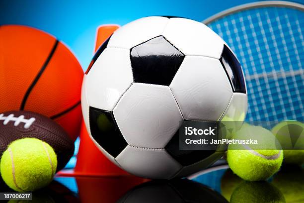 Foto de Esporte Uma Série De Bolas E Coisas e mais fotos de stock de Atividade - Atividade, Atividade Recreativa, Badmínton - Esporte