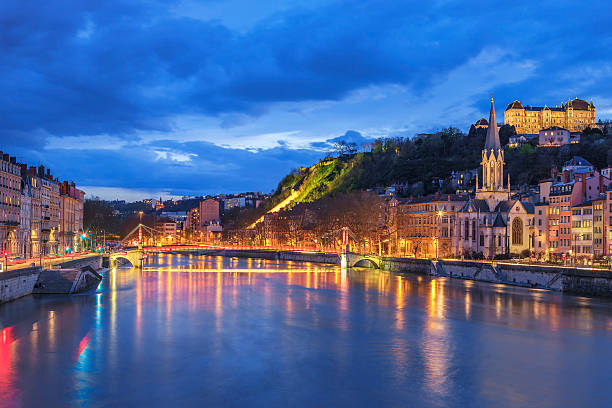 istock Famous view of Lyon with Saone river 187009005