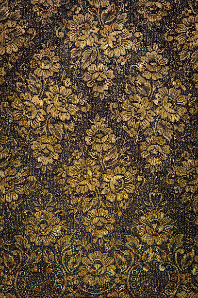 istock Gold lace flowers 187015798