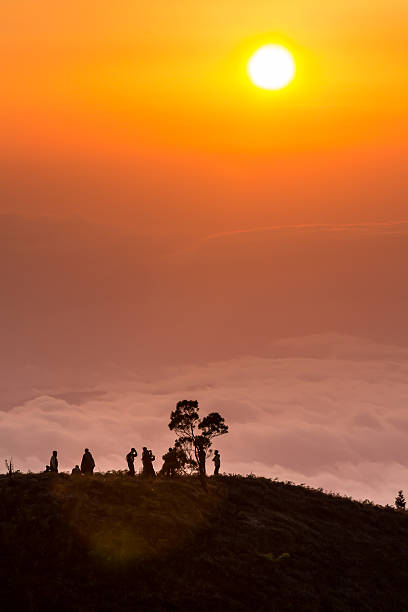 istock Sun rising 187016472