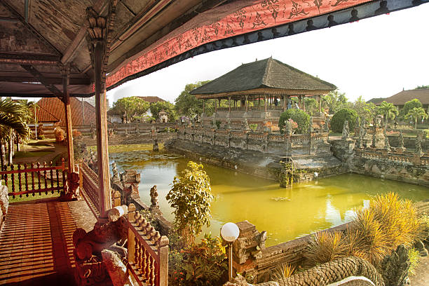 istock Temple Ubud 187016792
