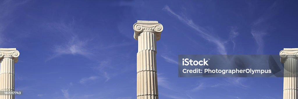 Kolumny greckie - Zbiór zdjęć royalty-free (Architektura)