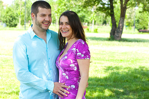 Pareja Riendo - foto de stock