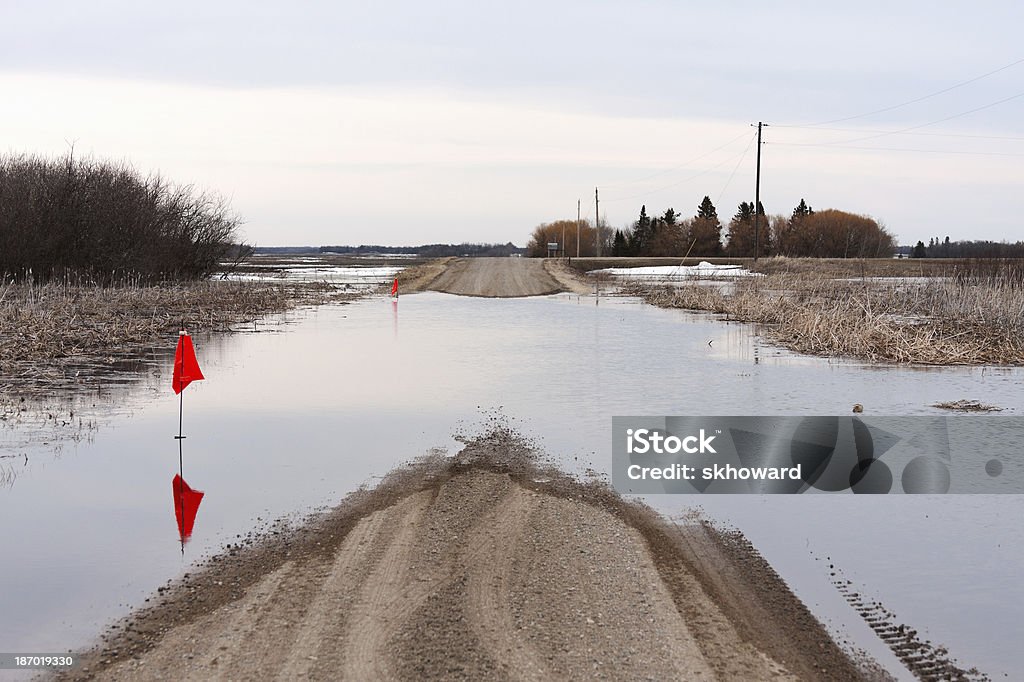 Ilumina carretera de campo - Foto de stock de Inundación libre de derechos