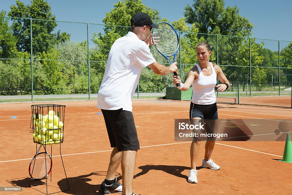 Aula de tênis - Foto de stock de 20 Anos royalty-free