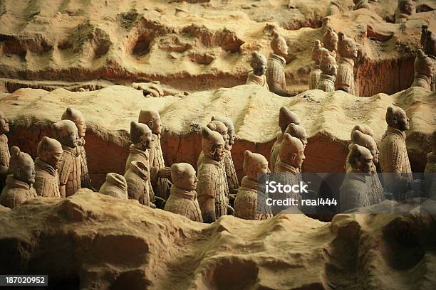 Terakotowa Warriors - zdjęcia stockowe i więcej obrazów Antropomorficzny - Antropomorficzny, Archeologia, Armia