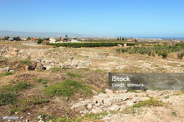 Photo libre de droit de Le Cadre De Lancienne Ville De Corinthegrèce banque d'images et plus d'images libres de droit de Antique - Antique, Architecture, Archéologie