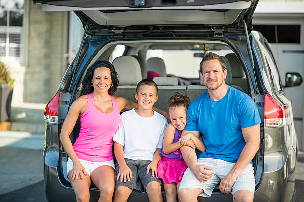 istock Family Roadtrip 187022944