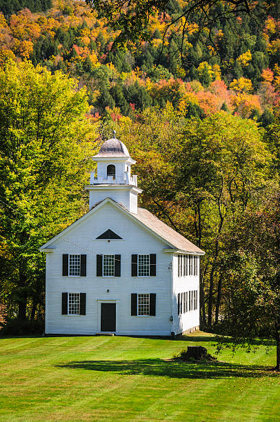 istock Royalton Meeting House 187023116