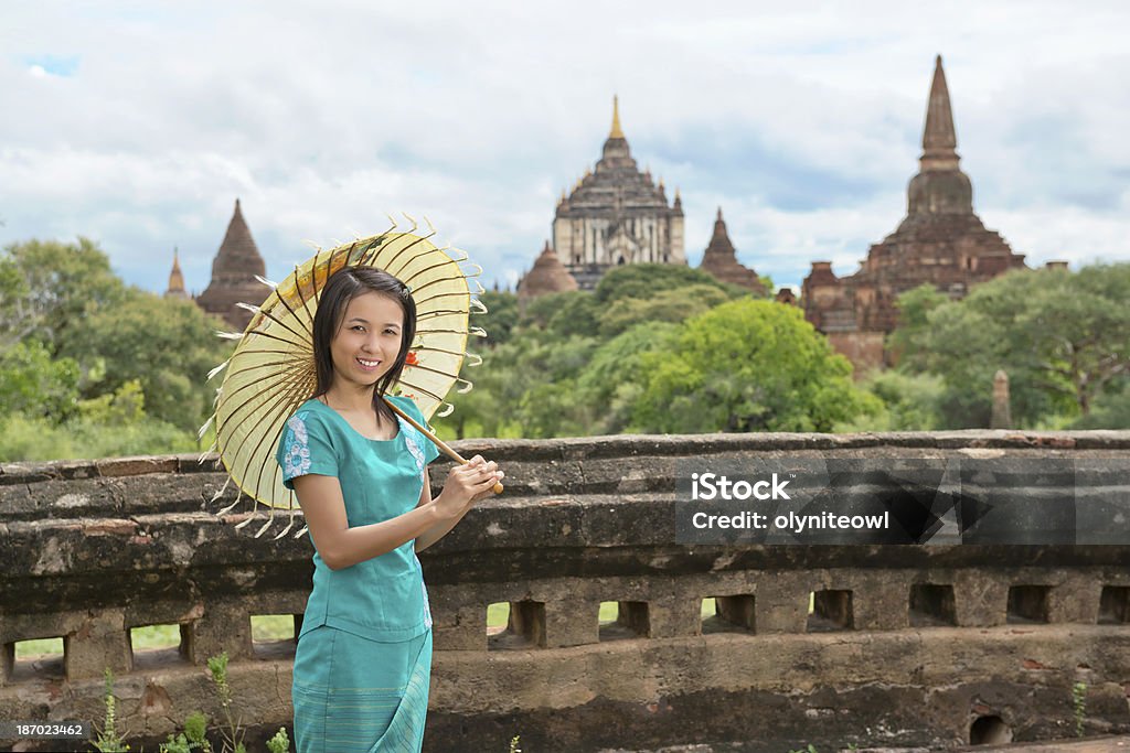 Jeune fille de Mandalay - Photo de Adulte libre de droits