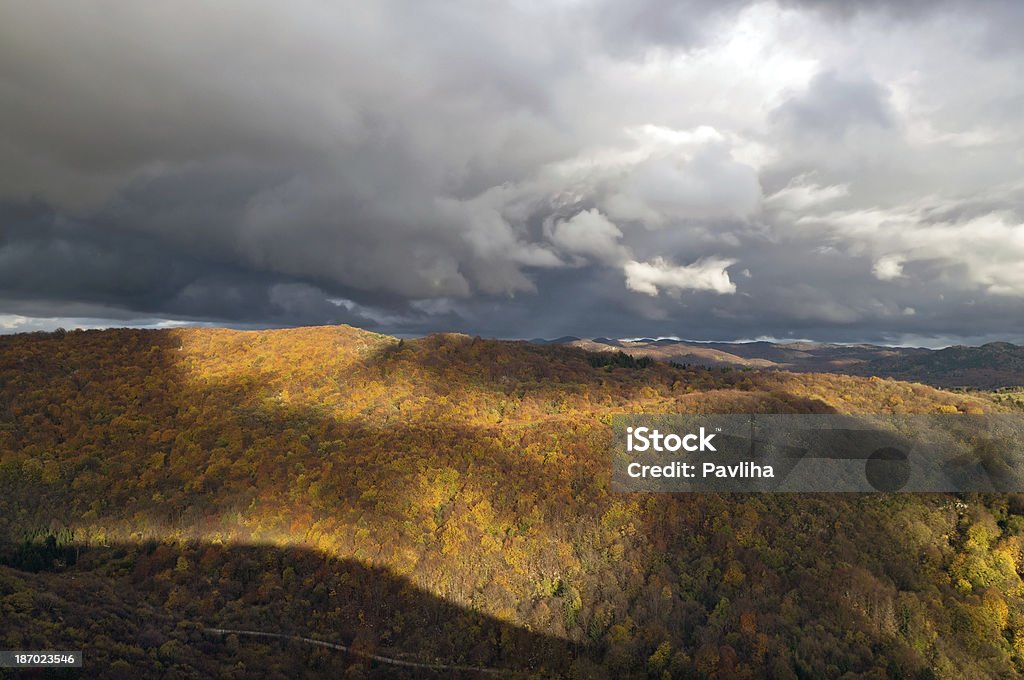 Céu dramático sobre Kanalski Vrh dos Alpes Eslovénia - Royalty-free Alpes Europeus Foto de stock