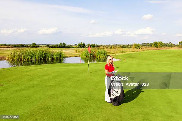 Женский Гольф — стоковые фотографии и другие картинки 30-39 лет - 30-39 лет, Golf Swing, В полный рост