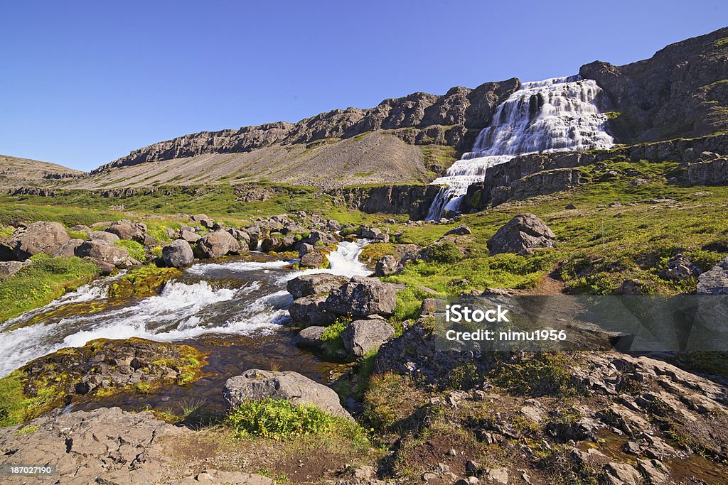 Dynjandi chute d'eau dans les fjords de l'ouest.  Islande. - Photo de Cascade libre de droits