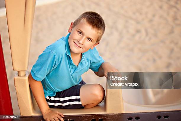 Recess Divertimento - Fotografie stock e altre immagini di 6-7 anni - 6-7 anni, Allegro, Allievo